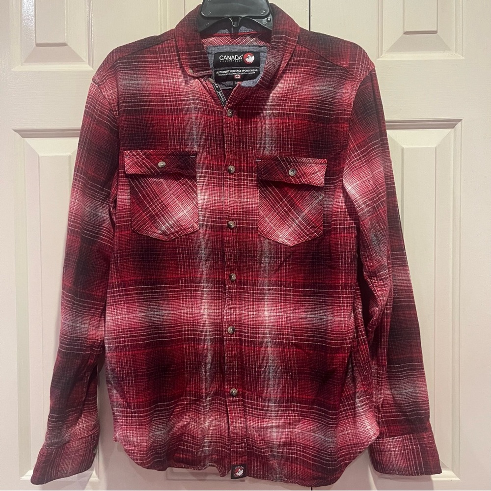 Canada Weather Gear Flannel Plaid Button-Up Shirt Size M